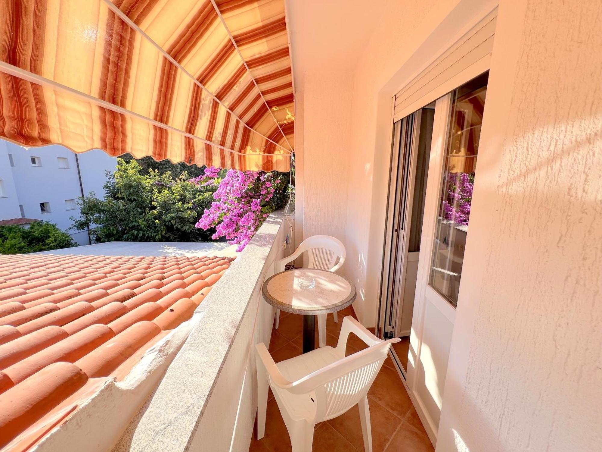 Bed & Breakfast Rab Palit Exterior foto
